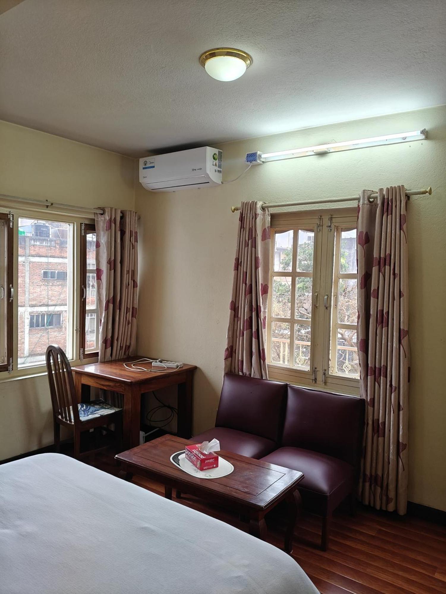 Rooftop Studio And 2Bhk Apartments In Kathmandu'S Most Happening Place Экстерьер фото